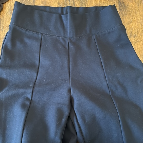 Abercrombie & Fitch stretch dress pant. - Picture 5 of 7